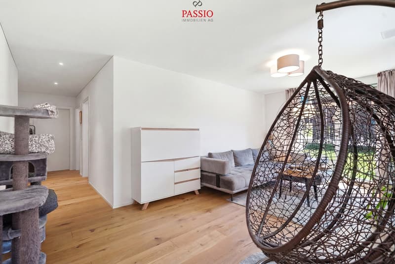 Living with Quality - Modern Garden Apartment in Sunny Location (11)