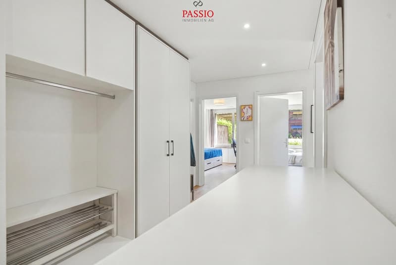 Living with Quality - Modern Garden Apartment in Sunny Location (13)