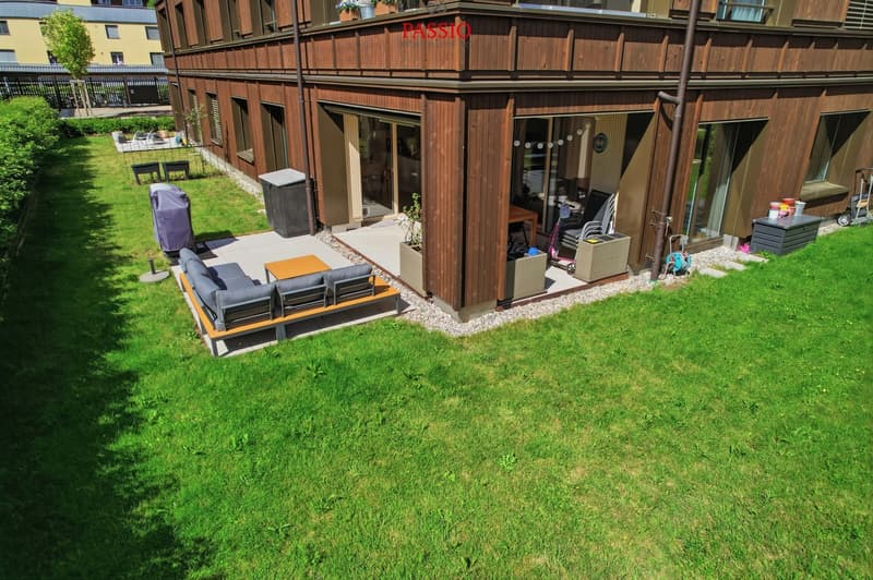 Living with Quality - Modern Garden Apartment in Sunny Location (3)