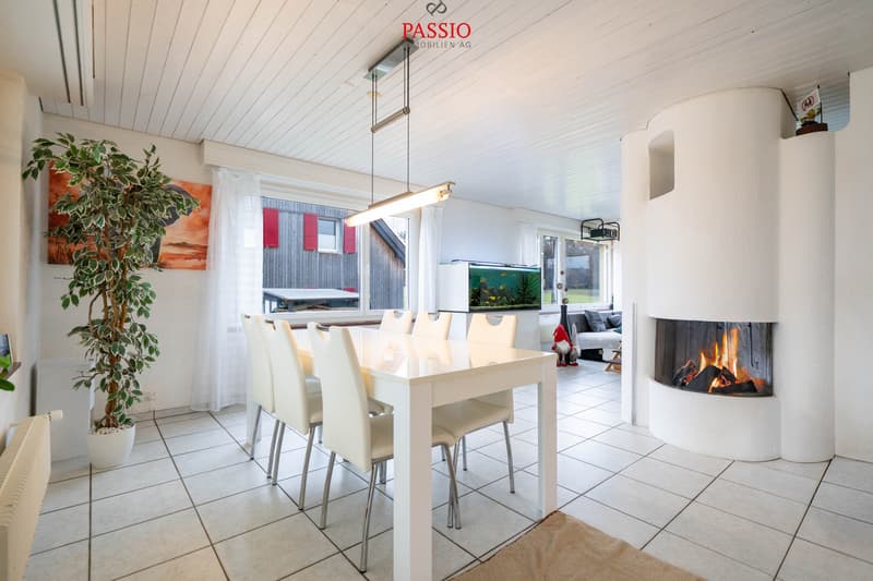 12-room 2-family house with pool & unbeatable location near Bern (3)