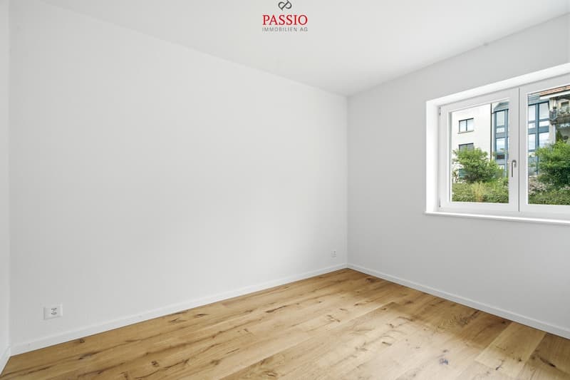 Completely renovated 4.5-room single-family house with natural garden (13)