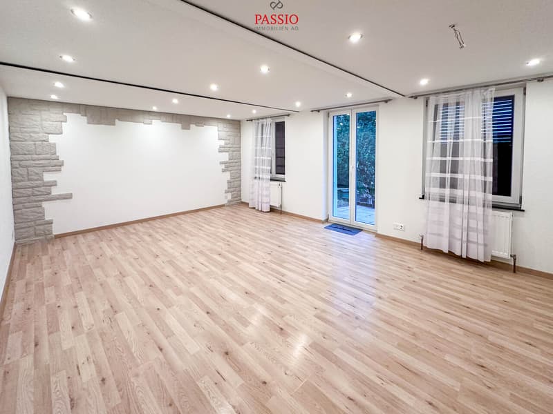 Appartement spacieux 3.5 pièces avec jardin d'hiver et terrasse (1)