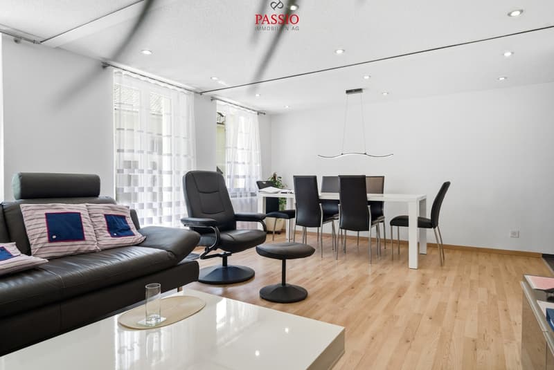 Appartement spacieux 3.5 pièces avec jardin d'hiver et terrasse (2)