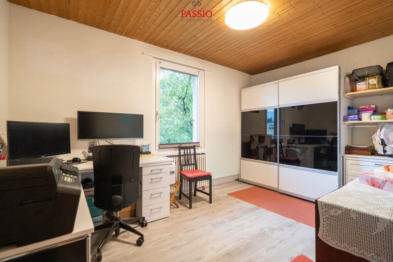 Versatile multi-family house with potential in Biel/Bienne (10)