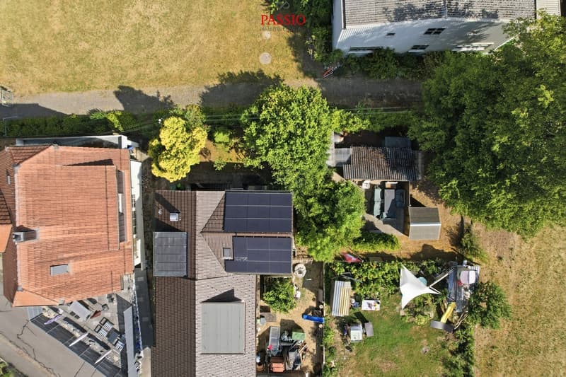 Charmantes 4-Zimmer Doppeleinfamilienhaus mit Garten und Potenzial (3)