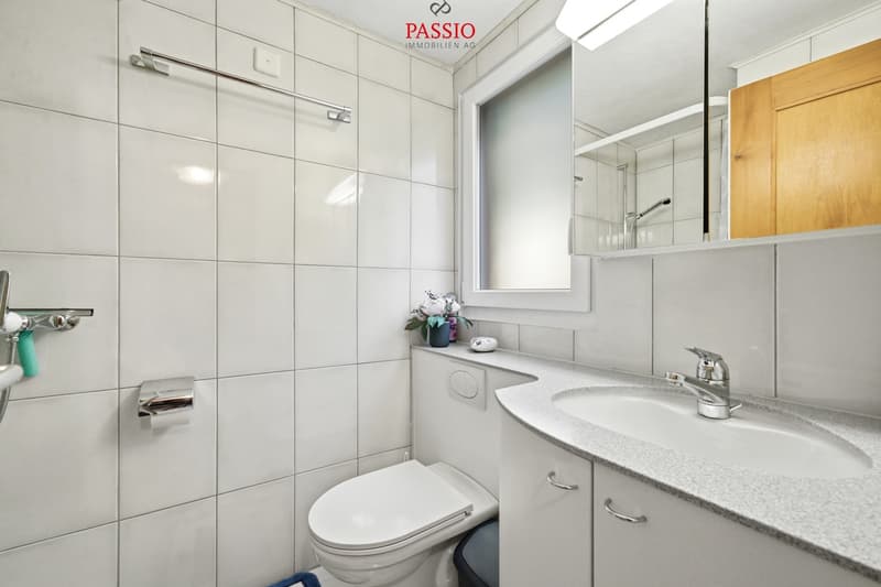Exklusives 5-Zimmer-Ferienchalet mit Einliegerwohnung und Panorama (11)