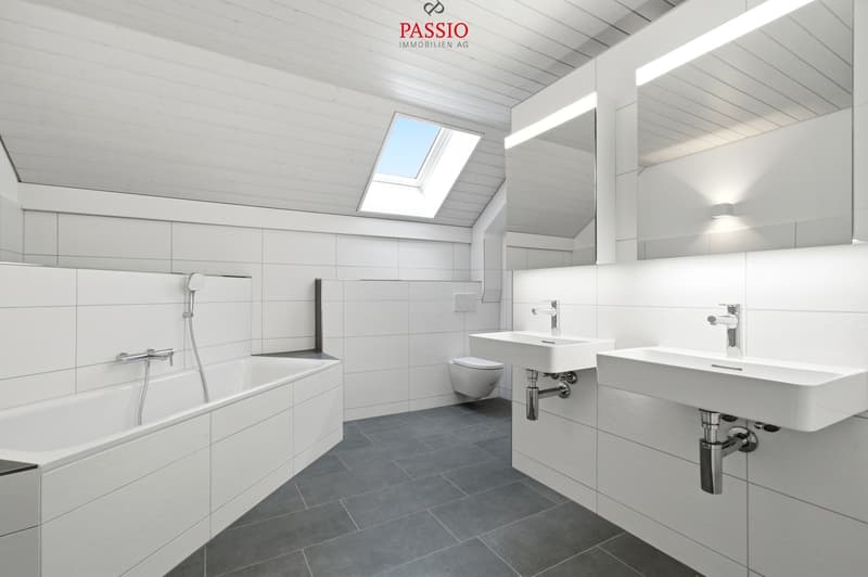 Exklusives 6.5-Zimmer-Doppeleinfamilienhaus mit grosszügigem Garten (13)