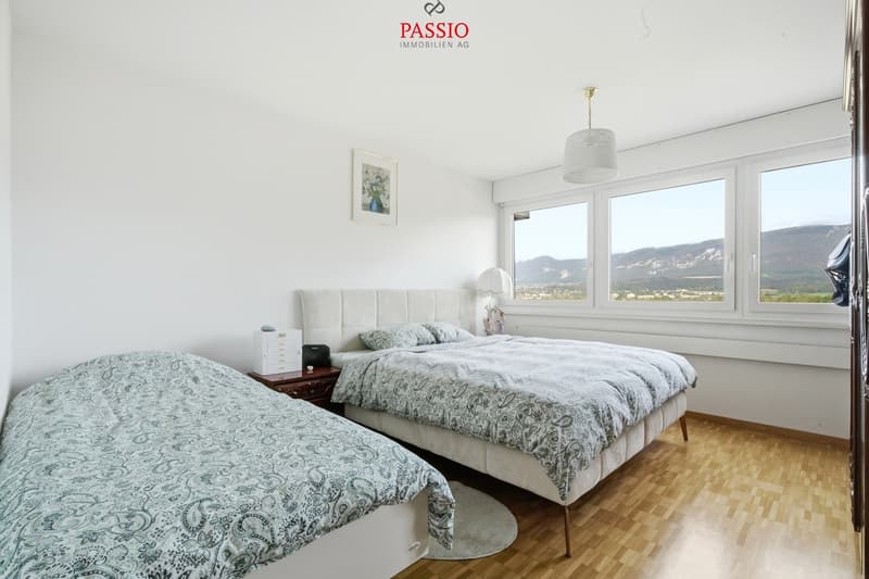 Zentrale & gepflegte 4.5-Zimmer-Wohnung mit unverbaubarer Weitsicht (8)