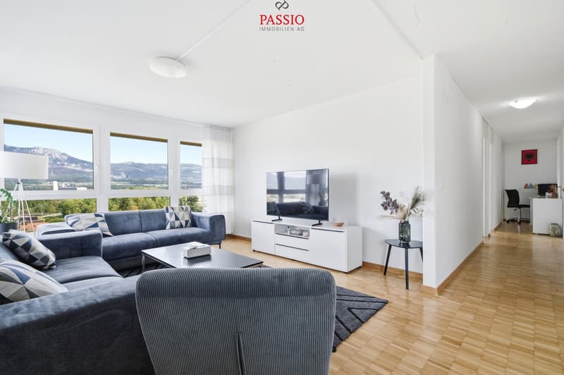 Zentrale & gepflegte 4.5-Zimmer-Wohnung mit unverbaubarer Weitsicht (2)