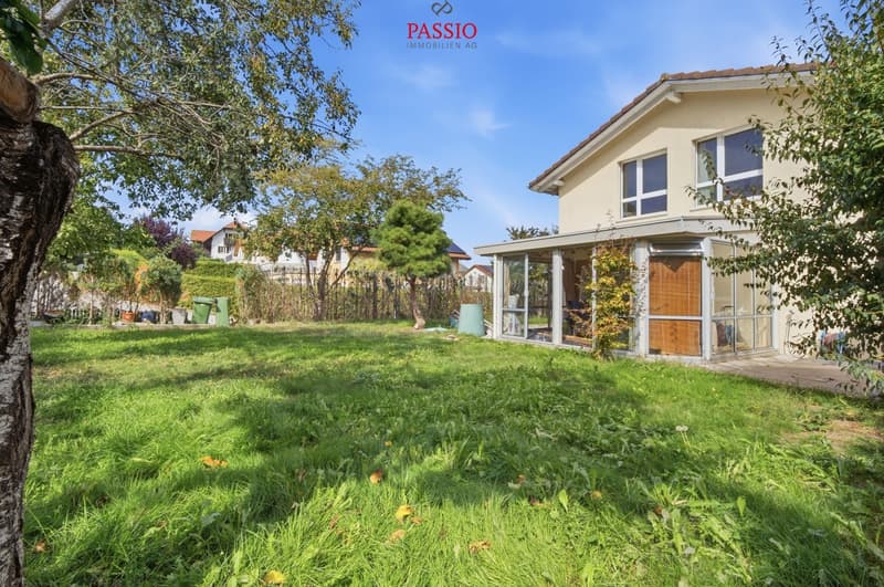 5.5-Zimmer-Familienhaus mit Wintergarten und Gartenidylle (13)