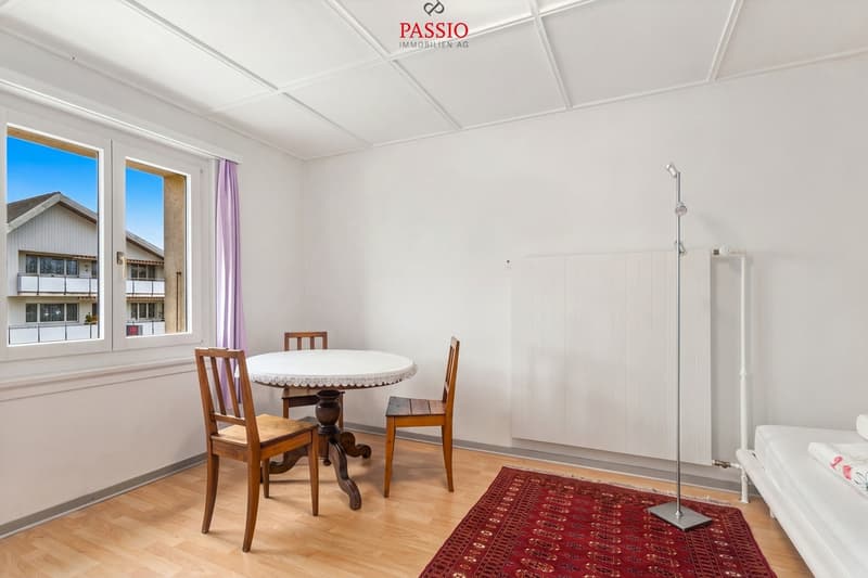 6.5-Zimmer Ein-oder Zweifamilienhaus mit Garten & Alpenblick (13)