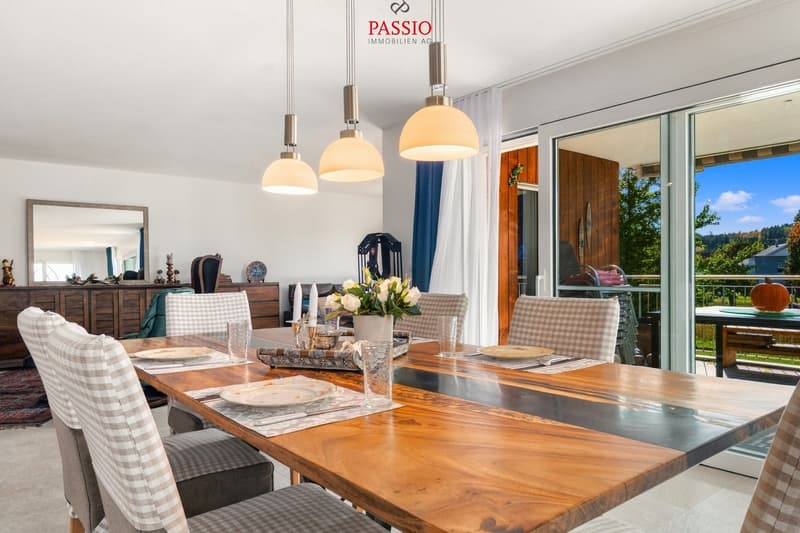 Neuwertige 4.5-Zimmer-Wohnung mit Balkon und viel Wohnkomfort (7)
