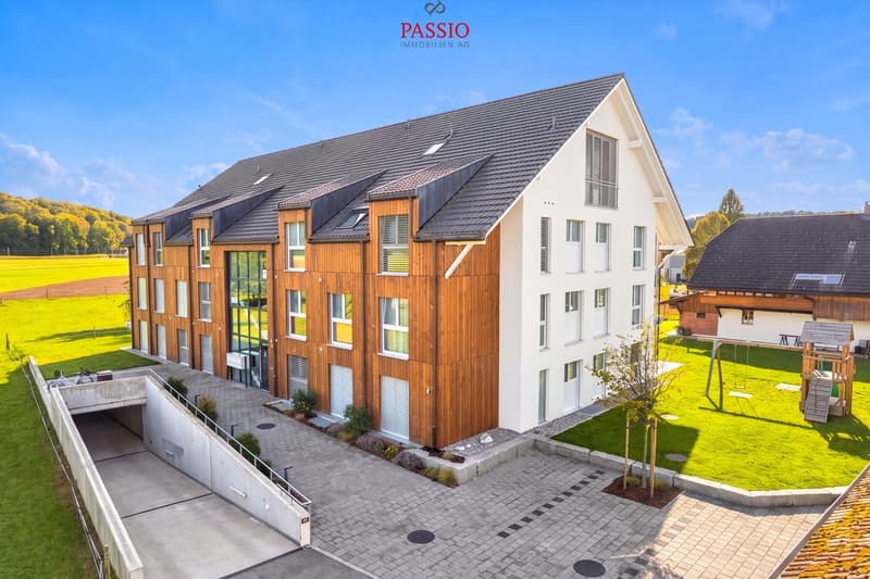 Neuwertige 4.5-Zimmer-Wohnung mit Balkon und viel Wohnkomfort (3)