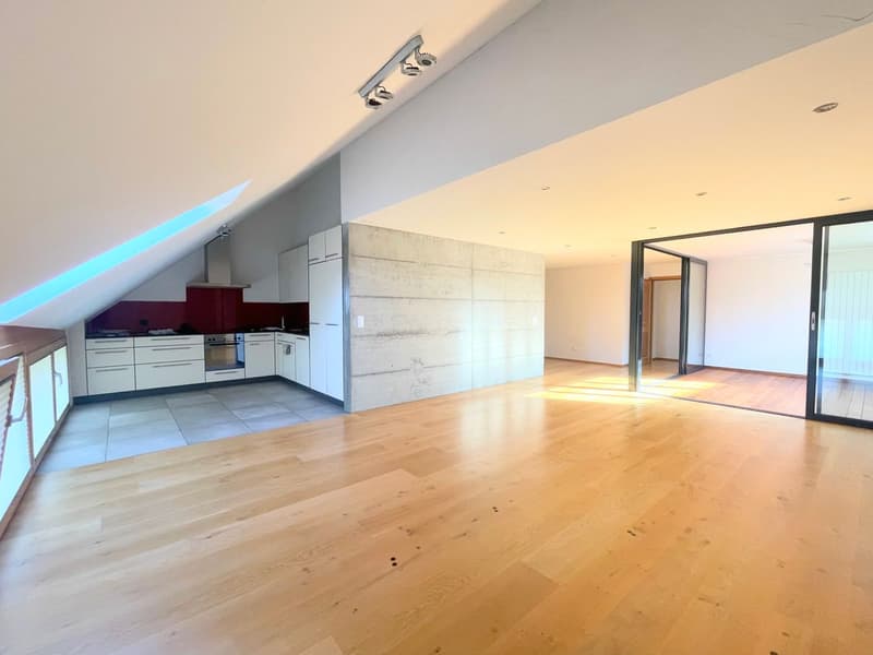 In affitto: 4,5 locali con loggia interna! (2)