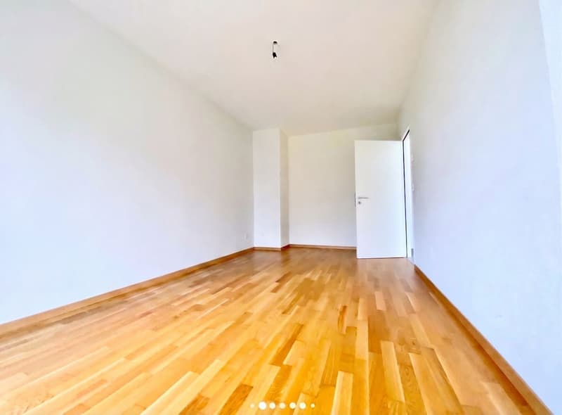 Schöne Gelegenheit - 4 ½ von 110m2 mit Parkplatz! (4)