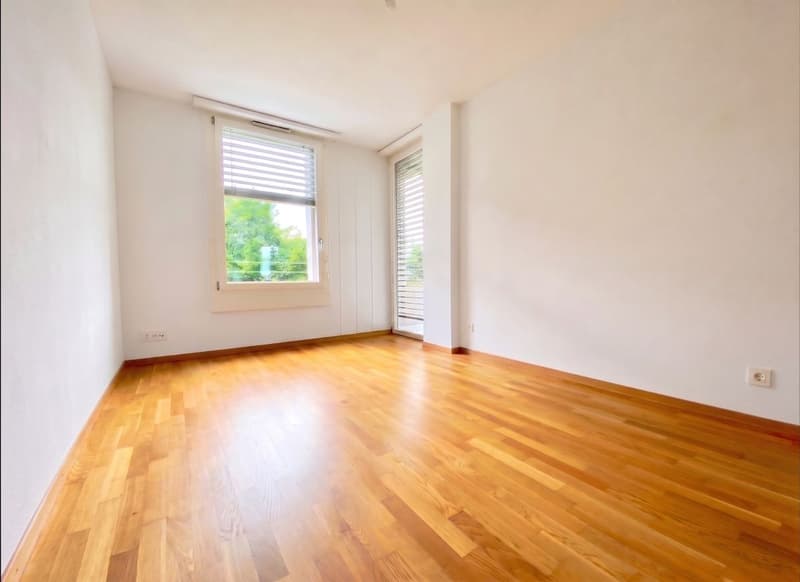 Schöne Gelegenheit - 4 ½ von 110m2 mit Parkplatz! (5)