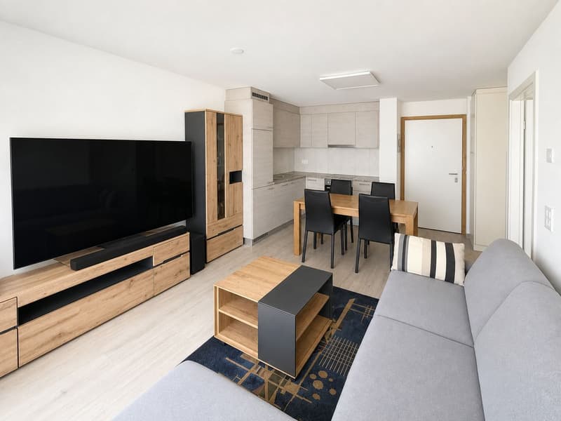 A LOUER : 2,5 pcs avec balcon ! Disponible dès le 1.11.26 (2)
