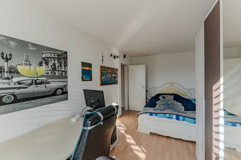 Maison de coin charmante dans un quartier résidentiel calme (13)