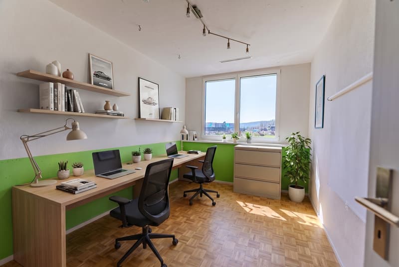 Versatile commercial space in an ideal location (8)