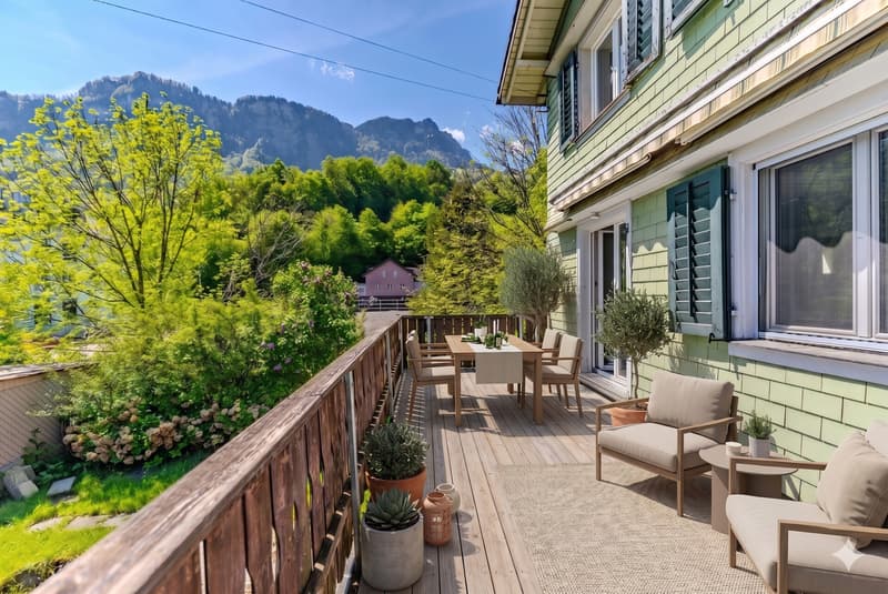 Detached single-family house with development potential in an idyllic location (2)