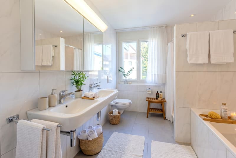 Bright and spacious 4.5-room apartment in the center (10)