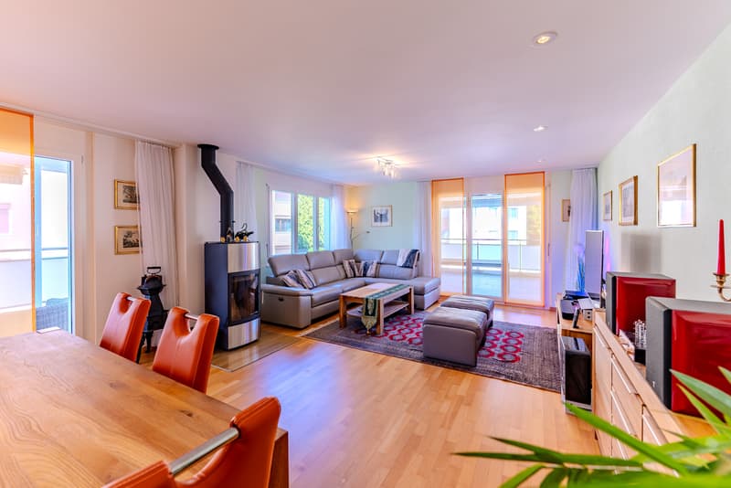 Bright and spacious 4.5-room apartment in the center (3)