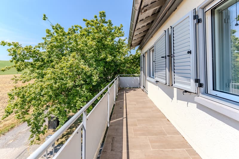 Maison à deux familles polyvalente pour plusieurs générations (9)