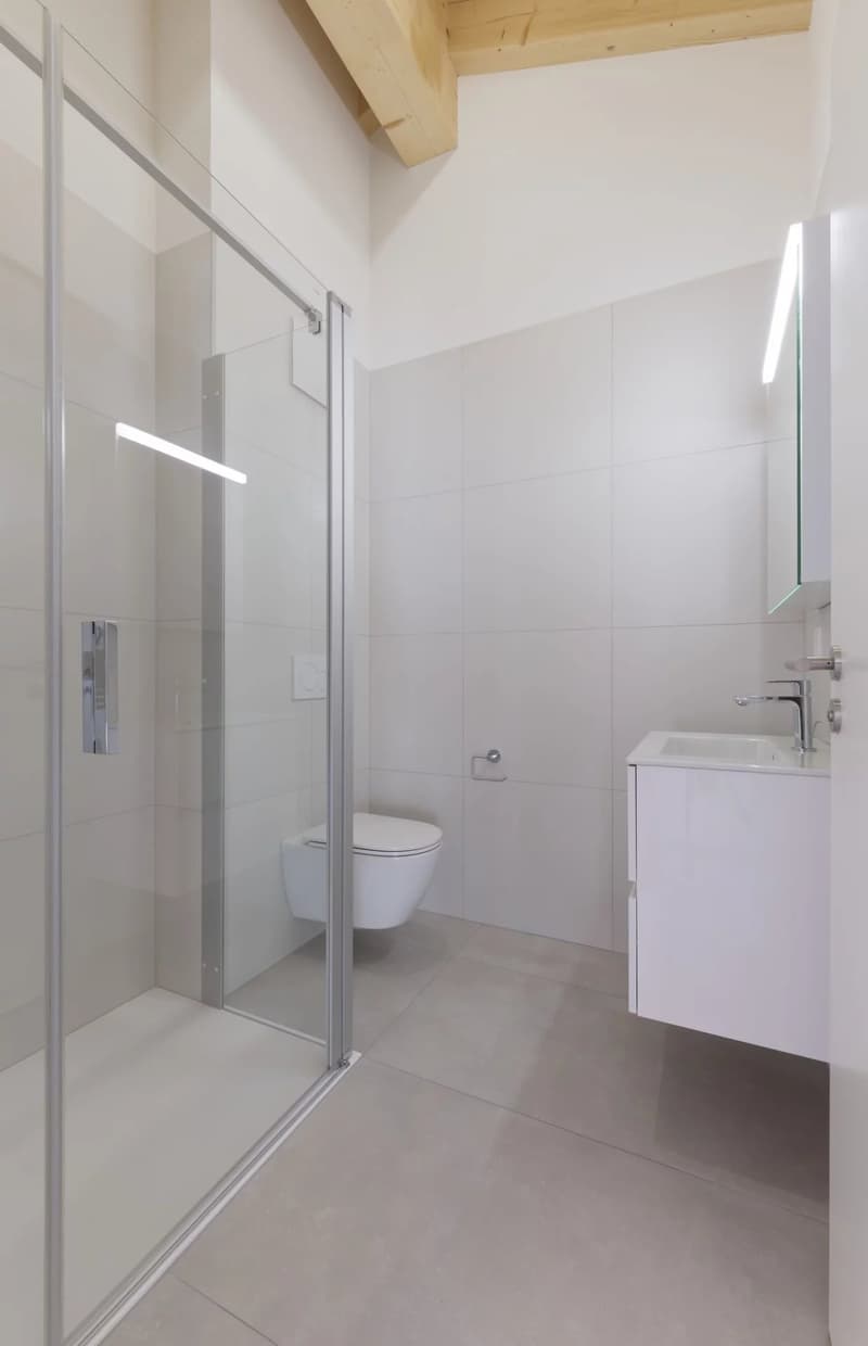 Beautiful semi-detached villa in a residential area (13)
