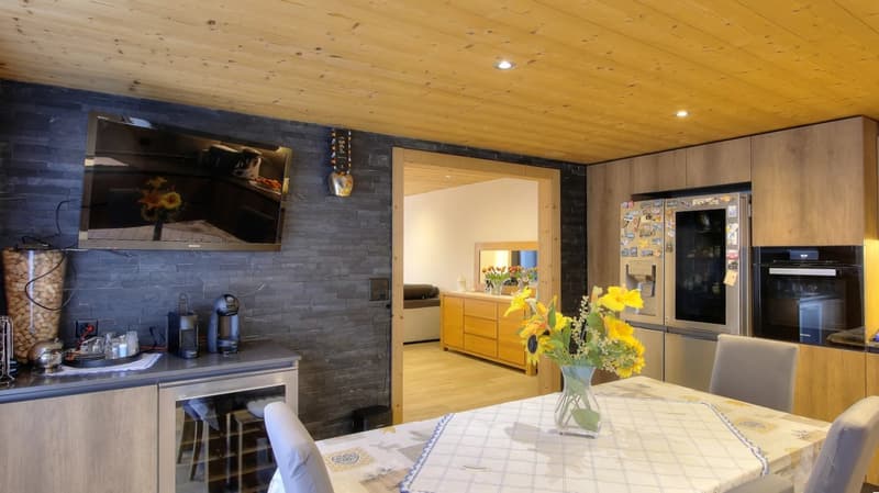 Semi-detached house with 4.5 rooms in Choëx (2)