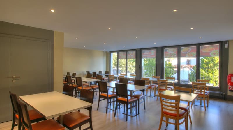 Fonds de commerce Kebab, Pizza, Tacos au centre-ville de Monthey (10)