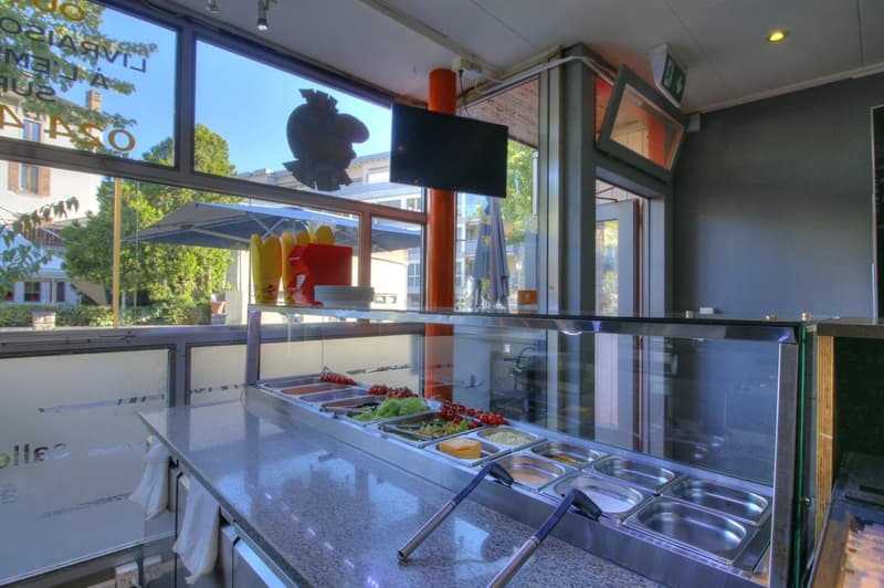 Fonds de commerce Kebab, Pizza, Tacos au centre-ville de Monthey (4)