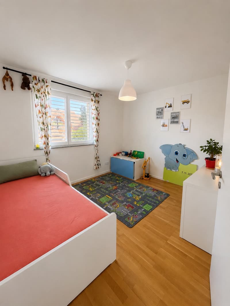 Bright 4.5-room apartment with balcony and beautiful view in Kestenholz (6)