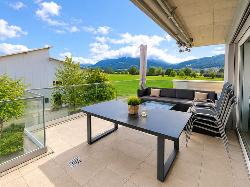 Appartamento moderno in attico di 4,5 locali con vista panoramica a Kestenholz (11)