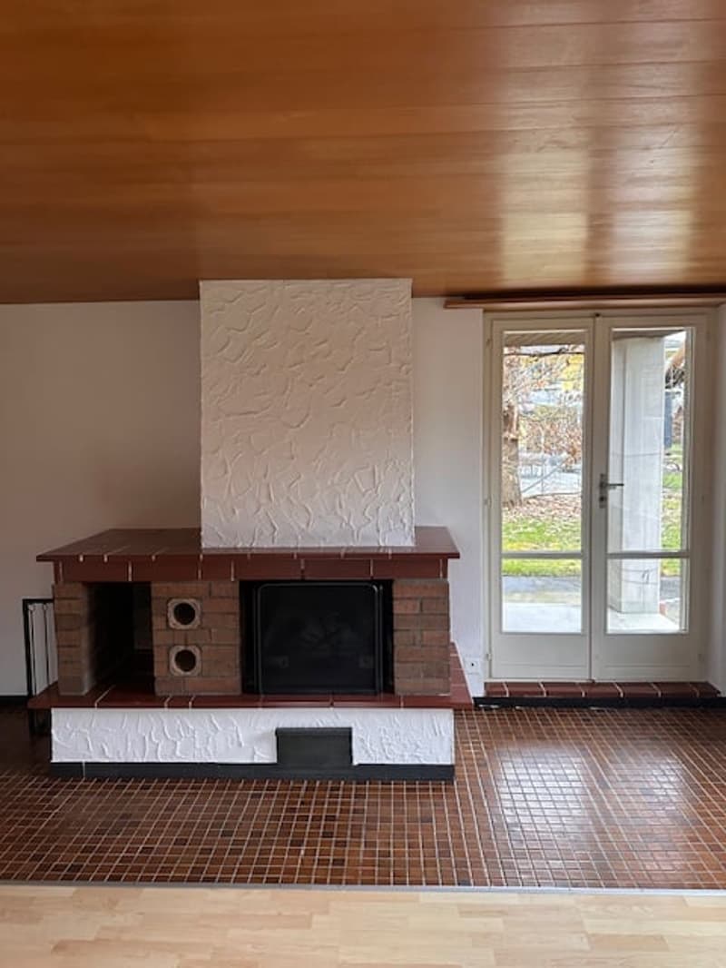 Appartement de charme et confortable dans un immeuble ancien, situé dans un endroit calme et ensoleillé, limité jusqu'au printemps 2027 (7)