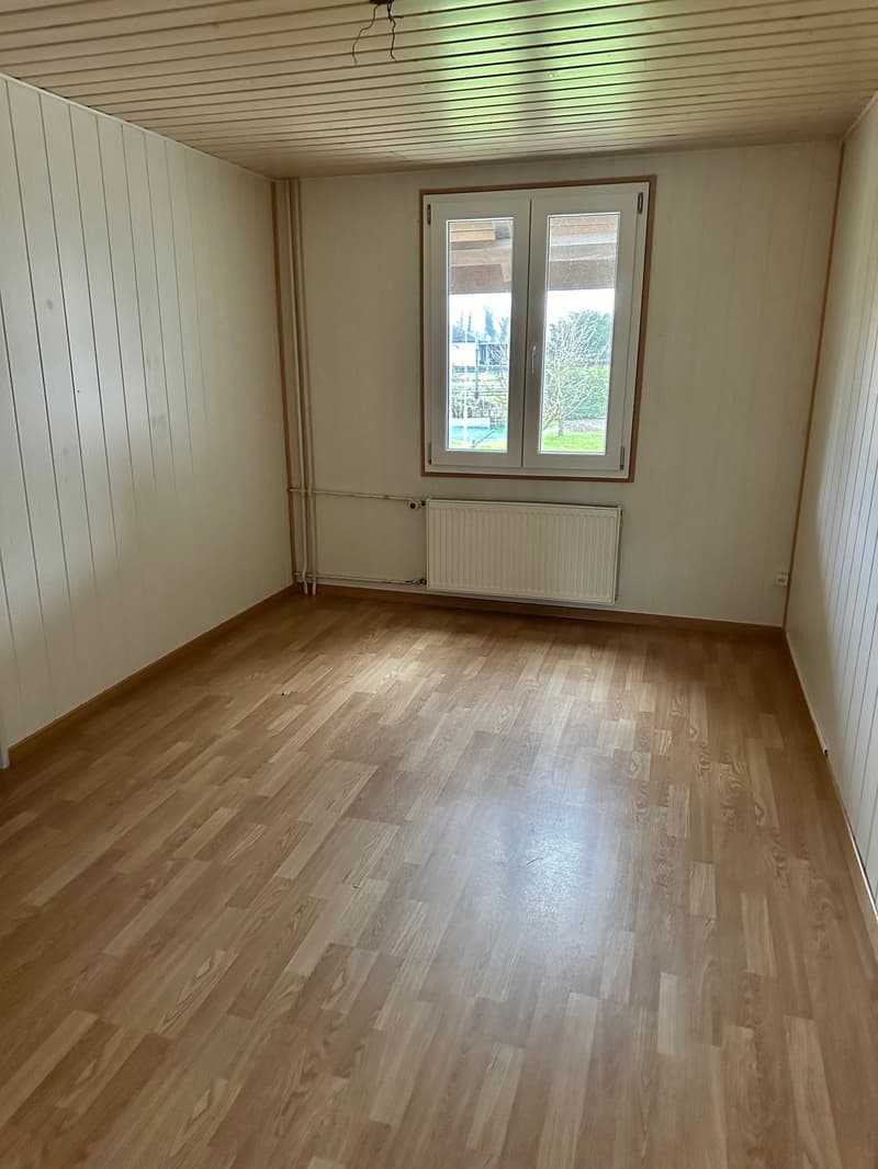 Appartement de charme et confortable dans un immeuble ancien, situé dans un endroit calme et ensoleillé, limité jusqu'au printemps 2027 (12)