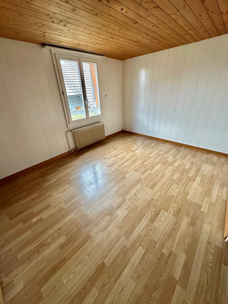 Appartement de charme et confortable dans un immeuble ancien, situé dans un endroit calme et ensoleillé, limité jusqu'au printemps 2027 (11)