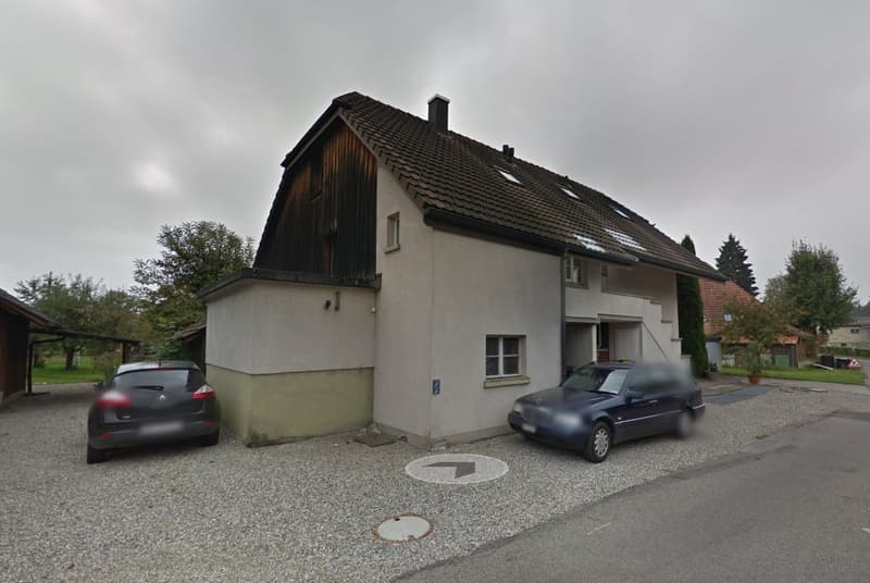 Appartement de charme et confortable dans un immeuble ancien, situé dans un endroit calme et ensoleillé, limité jusqu'au printemps 2027 (1)