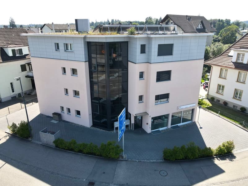 Zentrale Praxis- oder Büroräumlichkeiten im Herzen von Gerlafingen (1)