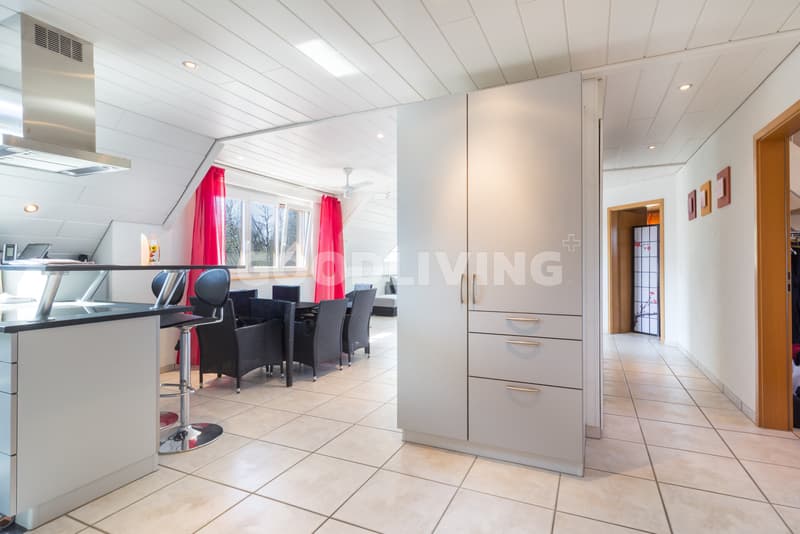 Maisonette im Grünen mit Galerie / Duplex avec galerie en environnement verdoyant (7)