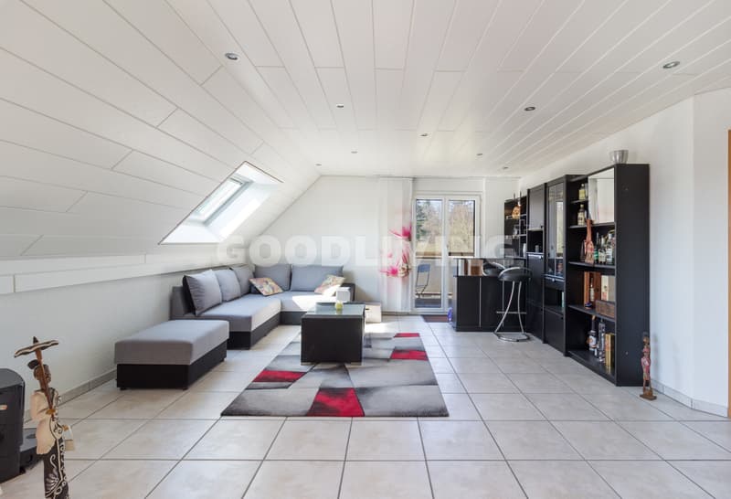 Maisonette im Grünen mit Galerie / Duplex avec galerie en environnement verdoyant (4)