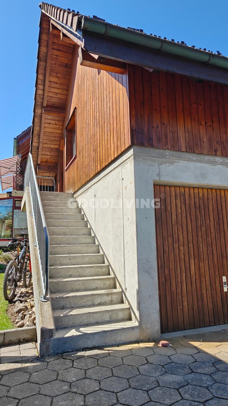 Maisonette im Grünen mit Galerie / Duplex avec galerie en environnement verdoyant (11)