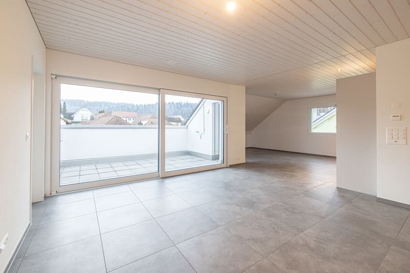 Helle 4.5-Zimmer-Dachwohnung mit Balkon in Nesselnbach (3)