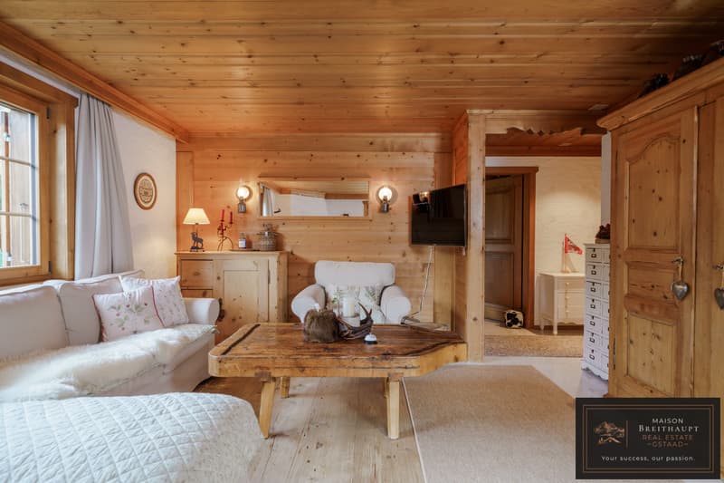 Wohnliche 3½ Zimmerwohnung mit lauschigem Sitzplatz und Garten (1)