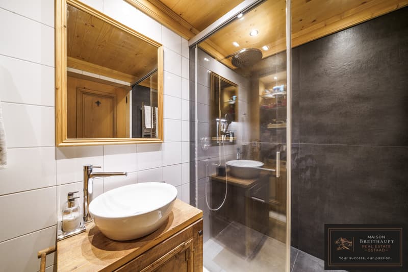 Wohnliche 3½ Zimmerwohnung mit lauschigem Sitzplatz und Garten (11)