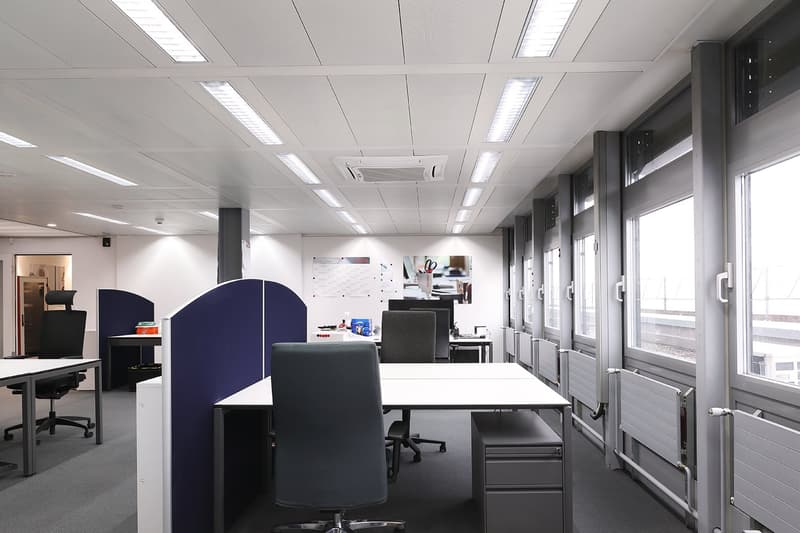 Panoramic office on the top floor with shared use of the terrace (6)