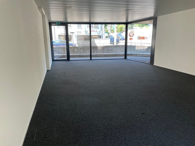 Modern expanded retail space with versatile usage possibilities (3)
