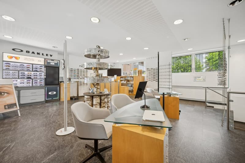 Espace commercial polyvalent avec bureau et stockage dans un excellent emplacement (3)