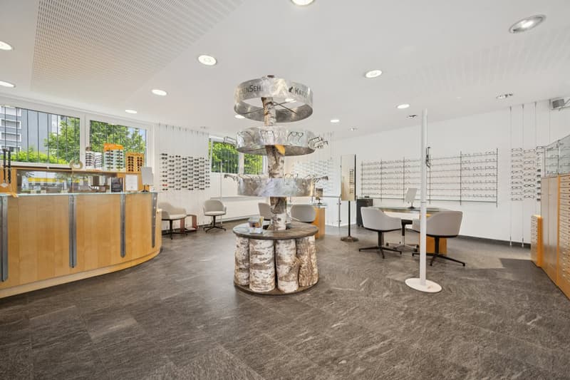 Espace commercial polyvalent avec bureau et stockage dans un excellent emplacement (5)
