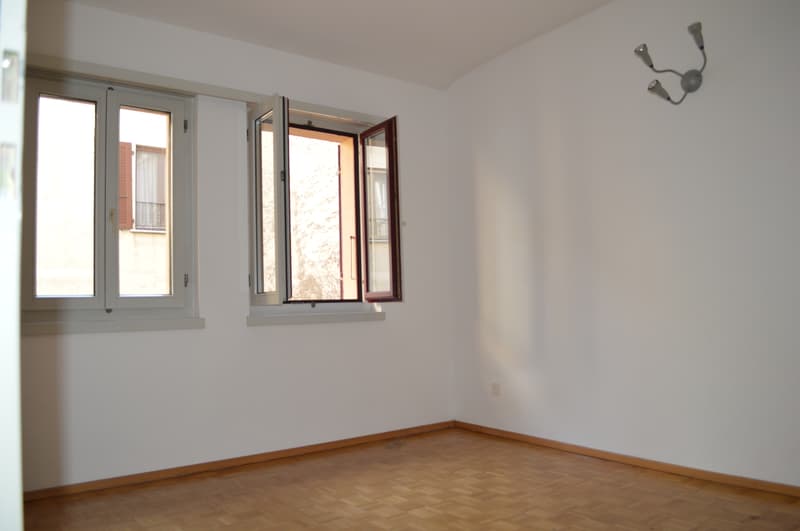 Charming 2.5-room apartment in the village center (4)