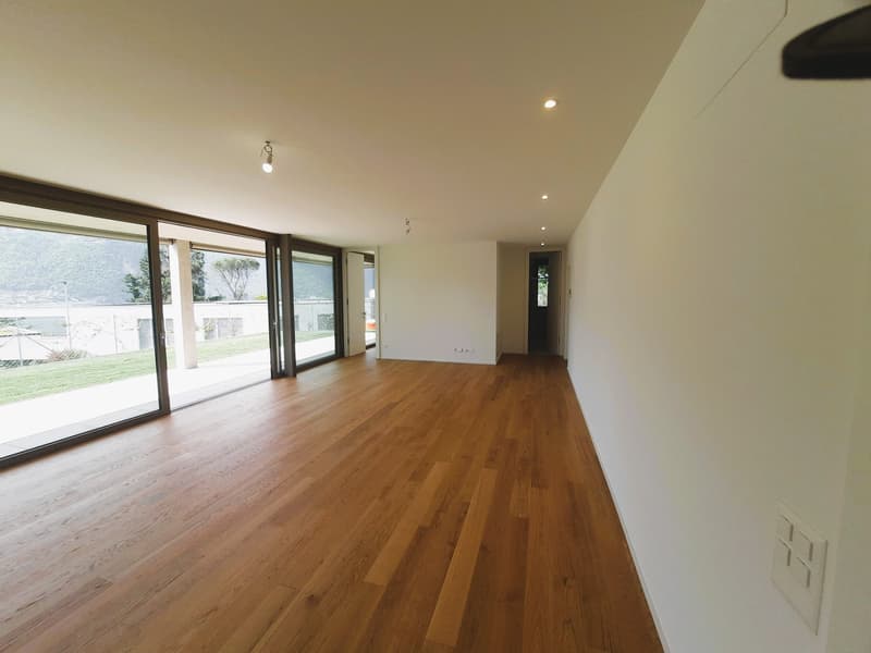 NEUES 2.5-ZIMMER-APARTMENT, GROßER GARTEN UND SEEBLICK (6)